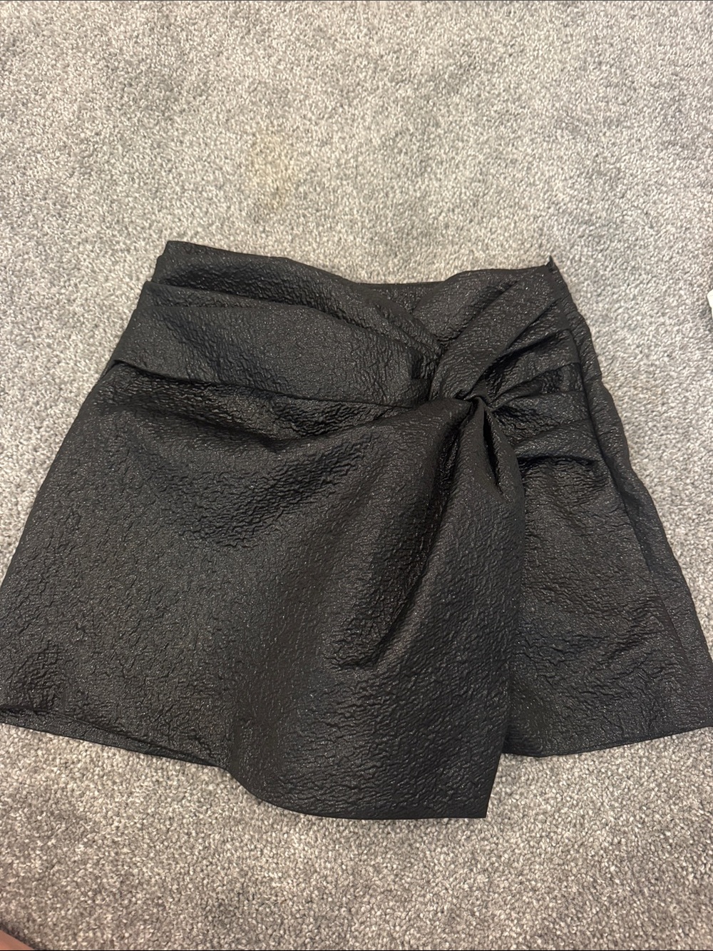 Zara Black Textured Twist Skirt